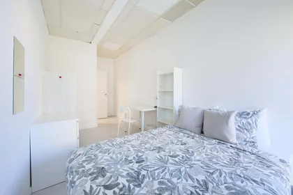 Privatzimmer in der Av. Elias Garcia 147, 1050-154 Lisboa, Portogallo, bild 8 von 44