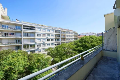Privatzimmer in der Av. Elias Garcia 147, 1050-154 Lisboa, Portogallo, bild 7 von 41