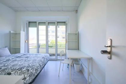 Privatzimmer in der Av. Elias Garcia 147, 1050-154 Lisboa, Portogallo, bild 5 von 46