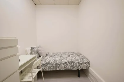 Privatzimmer in der Av. Elias Garcia 147, 1050-154 Lisboa, Portogallo, bild 7 von 41