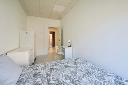 Privatzimmer in der Av. Elias Garcia 147, 1050-154 Lisboa, Portogallo, bild 4 von 42