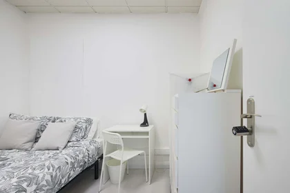 Privatzimmer in der Av. Elias Garcia 147, 1050-154 Lisboa, Portogallo, bild 4 von 44
