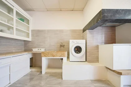 Privatzimmer in der Av. Elias Garcia 147, 1050-154 Lisboa, Portogallo, bild 28 von 40