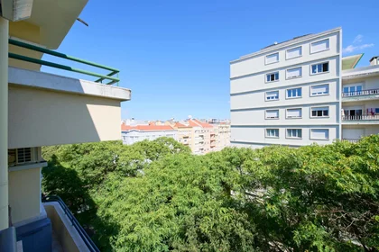 Privatzimmer in der Av. Elias Garcia 147, 1050-154 Lisboa, Portogallo, bild 12 von 46