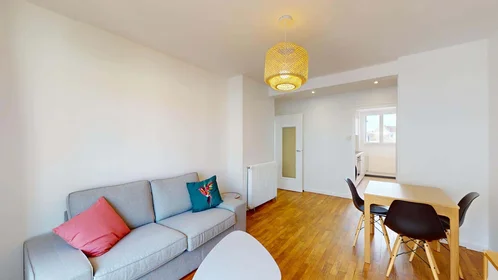 Alojamiento entero en 13 Rue Charles Dumont, 21000 Dijon, France, imagen 19 de 23