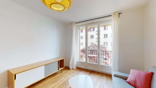 Alojamiento entero en 13 Rue Charles Dumont, 21000 Dijon, France, imagen 21 de 23