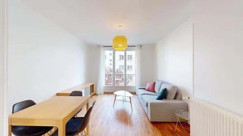 Alojamiento entero en 13 Rue Charles Dumont, 21000 Dijon, France, imagen 22 de 23