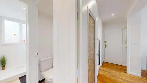 Alojamiento entero en 13 Rue Charles Dumont, 21000 Dijon, France, imagen 10 de 23