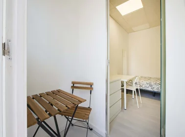 Privatzimmer in der Av. Elias Garcia 147, 1050-154 Lisboa, Portogallo, bild 4 von 43