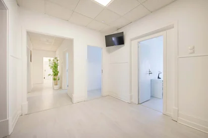 Privatzimmer in der Av. Elias Garcia 147, 1050-154 Lisboa, Portogallo, bild 18 von 43