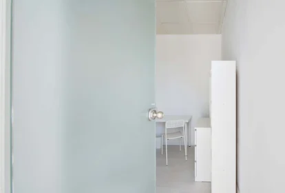 Privatzimmer in der Av. Elias Garcia 147, 1050-154 Lisboa, Portogallo, bild 3 von 43