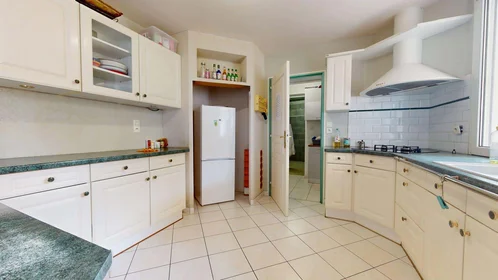 Prywatny pokój 51 Rue Barra, 49100 Angers, France, obraz 12 27
