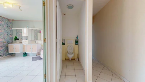 Prywatny pokój 51 Rue Barra, 49100 Angers, France, obraz 22 27
