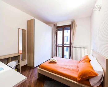 Quarto privado em 1, Via Privata S. Martiniano, Milano, 20139, imagem 4 de 24