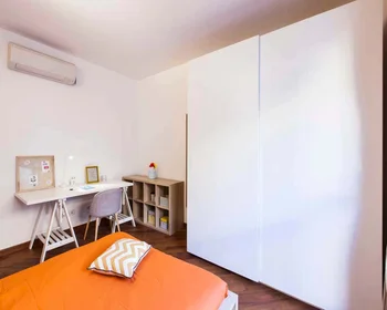 Quarto privado em 1, Via Privata S. Martiniano, Milano, 20139, imagem 5 de 24