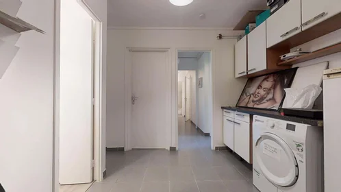 Private room at 2 Les Châteaux Saint-Sylvère, 95000 Cergy, France, image 14 of 21