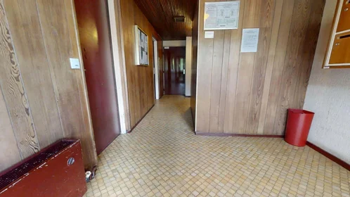Private room at 2 Les Châteaux Saint-Sylvère, 95000 Cergy, France, image 9 of 21