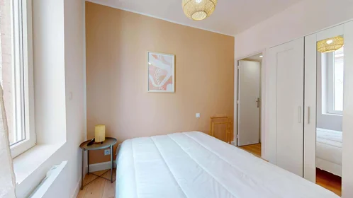 Private room at 15 Rue Montaigne, 59000 Lille, France, image 1 of 10