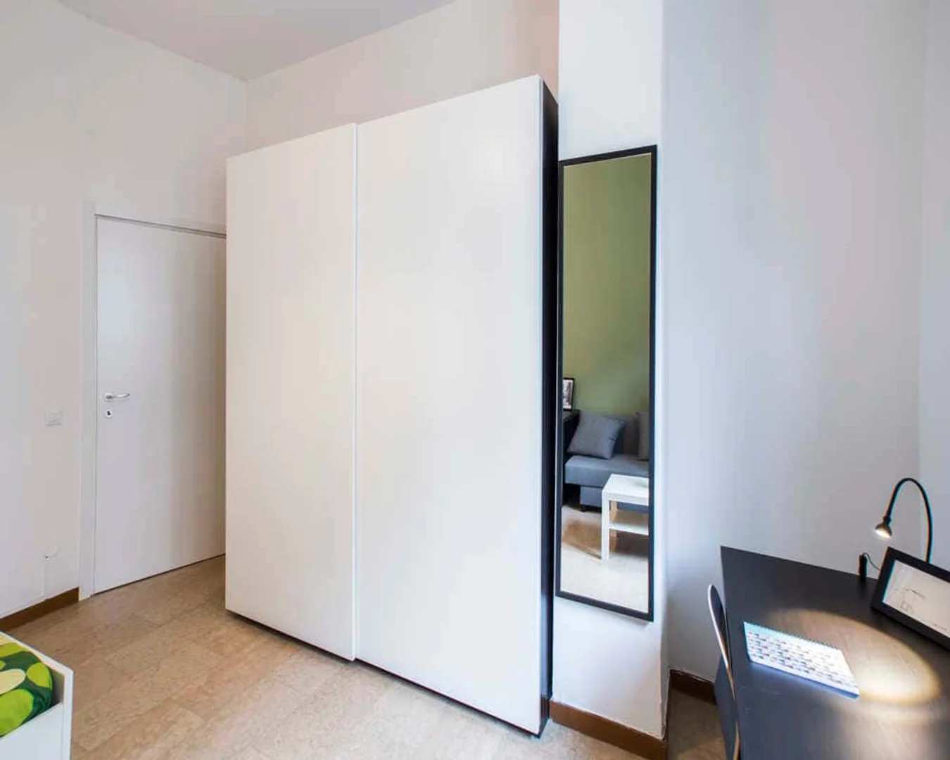 Affordable room for students with ample lighting in 