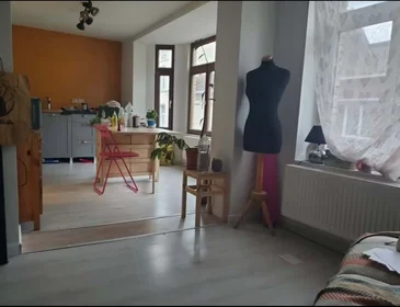 Appartamento intero in Rue de la Marne 4, 1030 Schaerbeek, Belgique, immagine 2 di 4