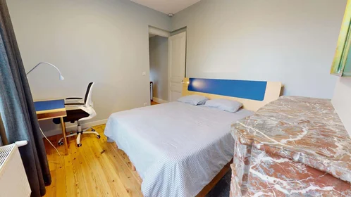 Quarto privado em 13 Rue Bourgneuf, 42000 Saint-Étienne, France, imagem 1 de 30