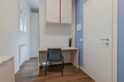 Privatzimmer in der 42121 Reggio Emilia, Province of Reggio Emilia, Italy, bild 3 von 14