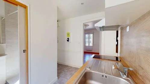 Apartamento inteiro em 21 Rue Collard, 76600 Le Havre, France, imagem 7 de 14