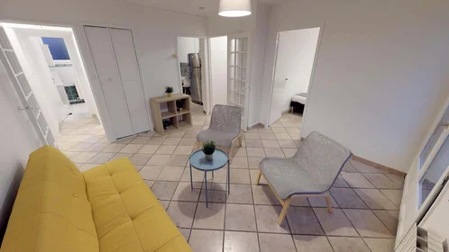 Quarto privado em 121 Ter Av. Général Frère, 69008 Lyon, France, imagem 15 de 15