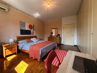 Quarto privado em Viale Europa, 72, 25133 Brescia BS, Italy, imagem 2 de 24
