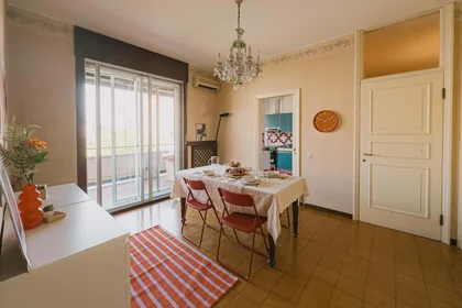 Quarto privado em Viale Europa, 72, 25133 Brescia BS, Italy, imagem 6 de 24