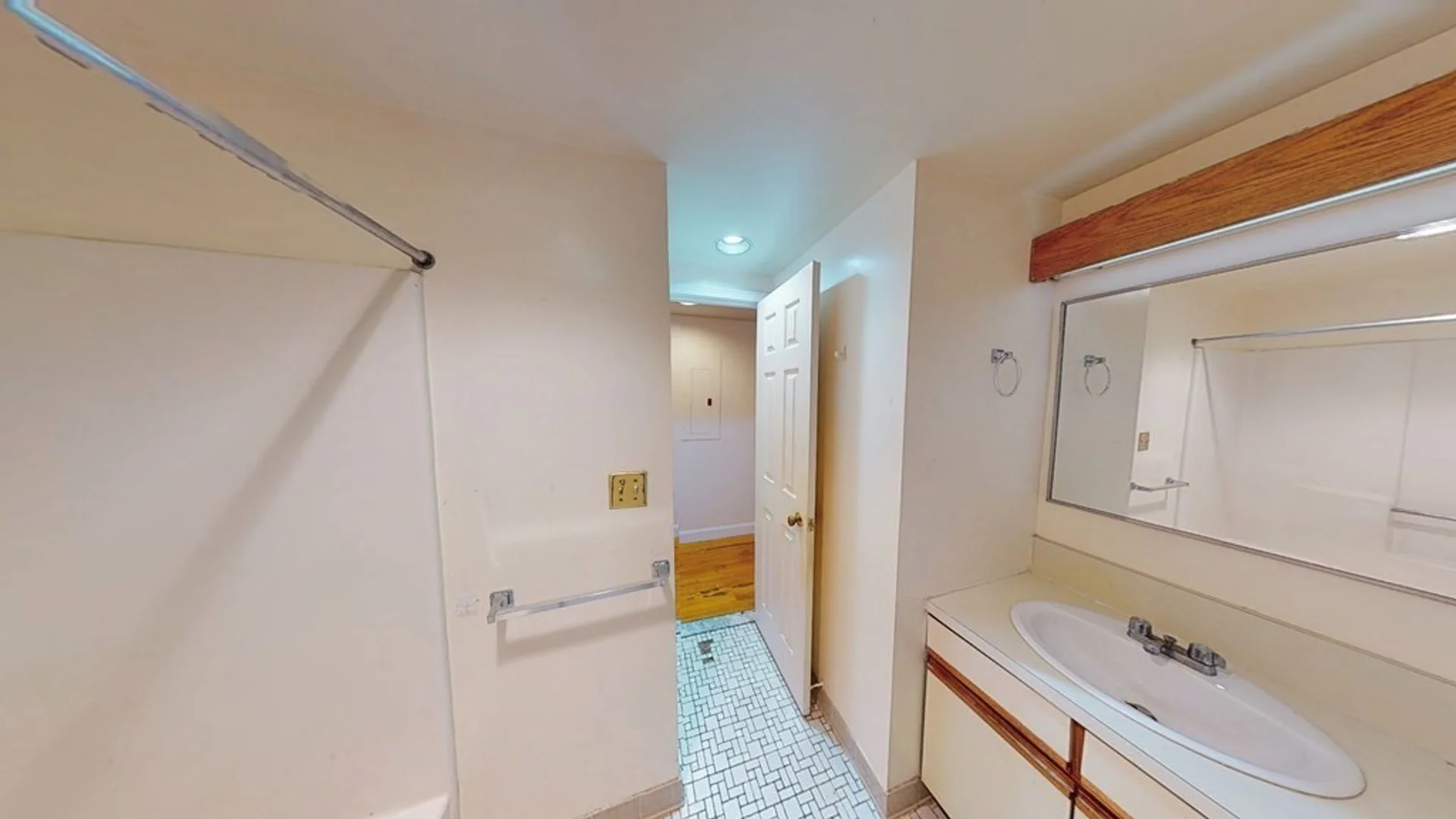 14, John Eliot Sq., Unit 4E, Roxbury, Boston, MA, 02119