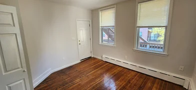 Logement entier en résidence à 191, Maverick, Unit 2R, East Boston, Boston, MA, 02128, image 8 de 17