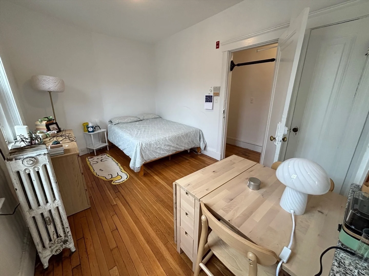 Compact studio apartment ideal for students in 
