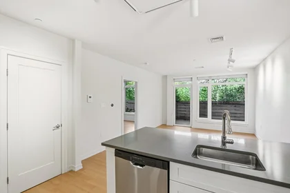 Dairenin tamamı konumu 77, New, Unit 314, West Cambridge, Cambridge, MA, 02138, 1 10 görüntüsü