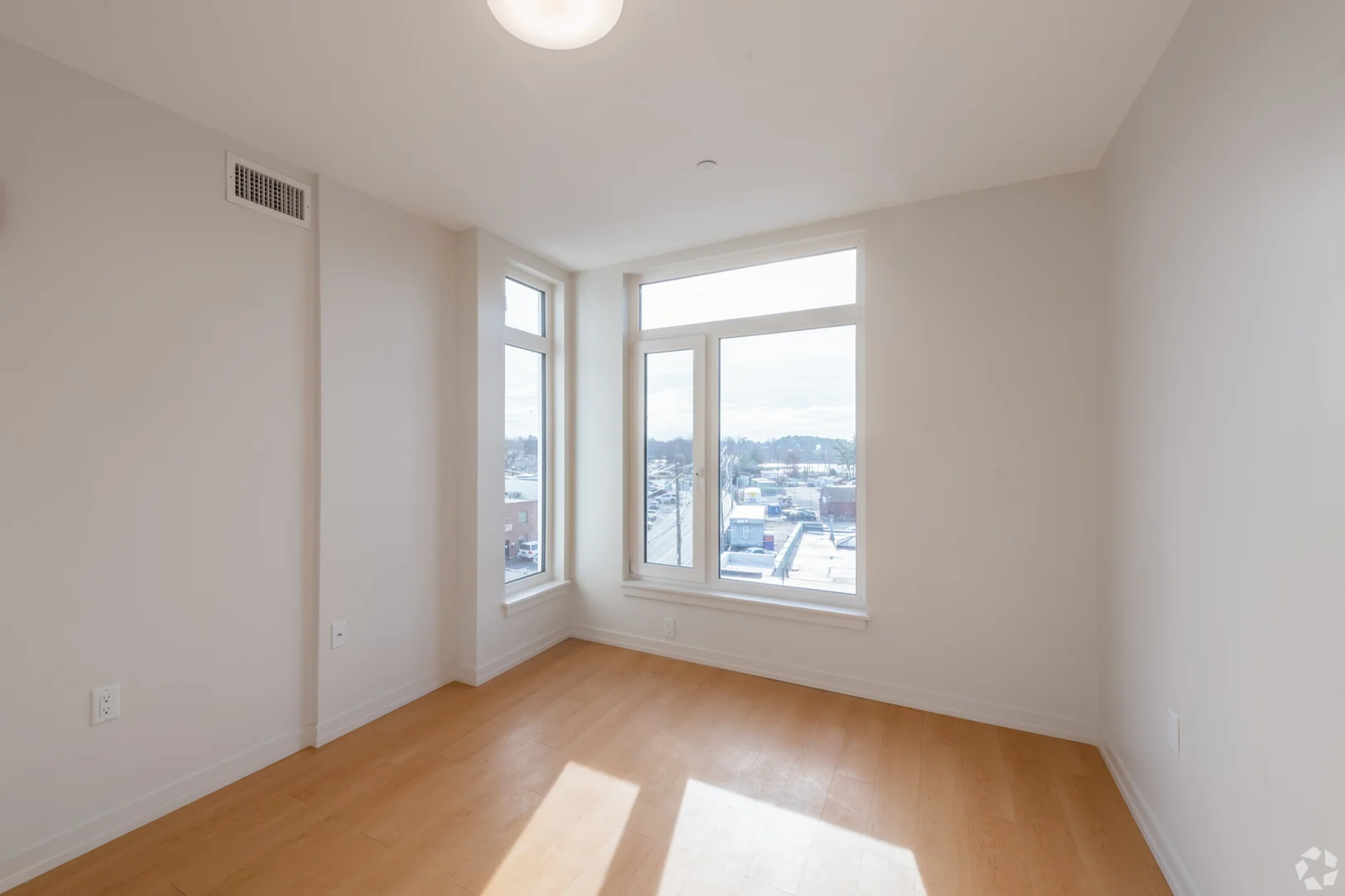 77, New St., Unit 314, Neighborhood Nine, Cambridge, MA, 02138