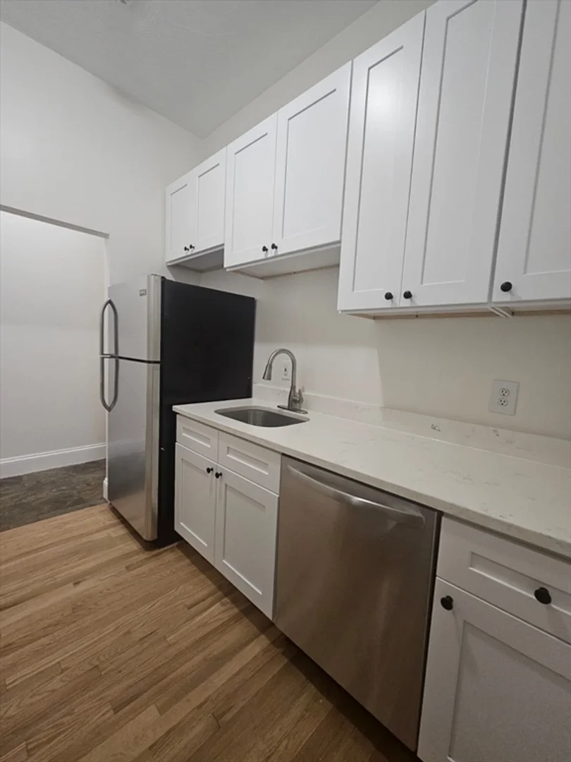 76, West Cottage, Unit 1, Dorchester, Boston, MA, 02125