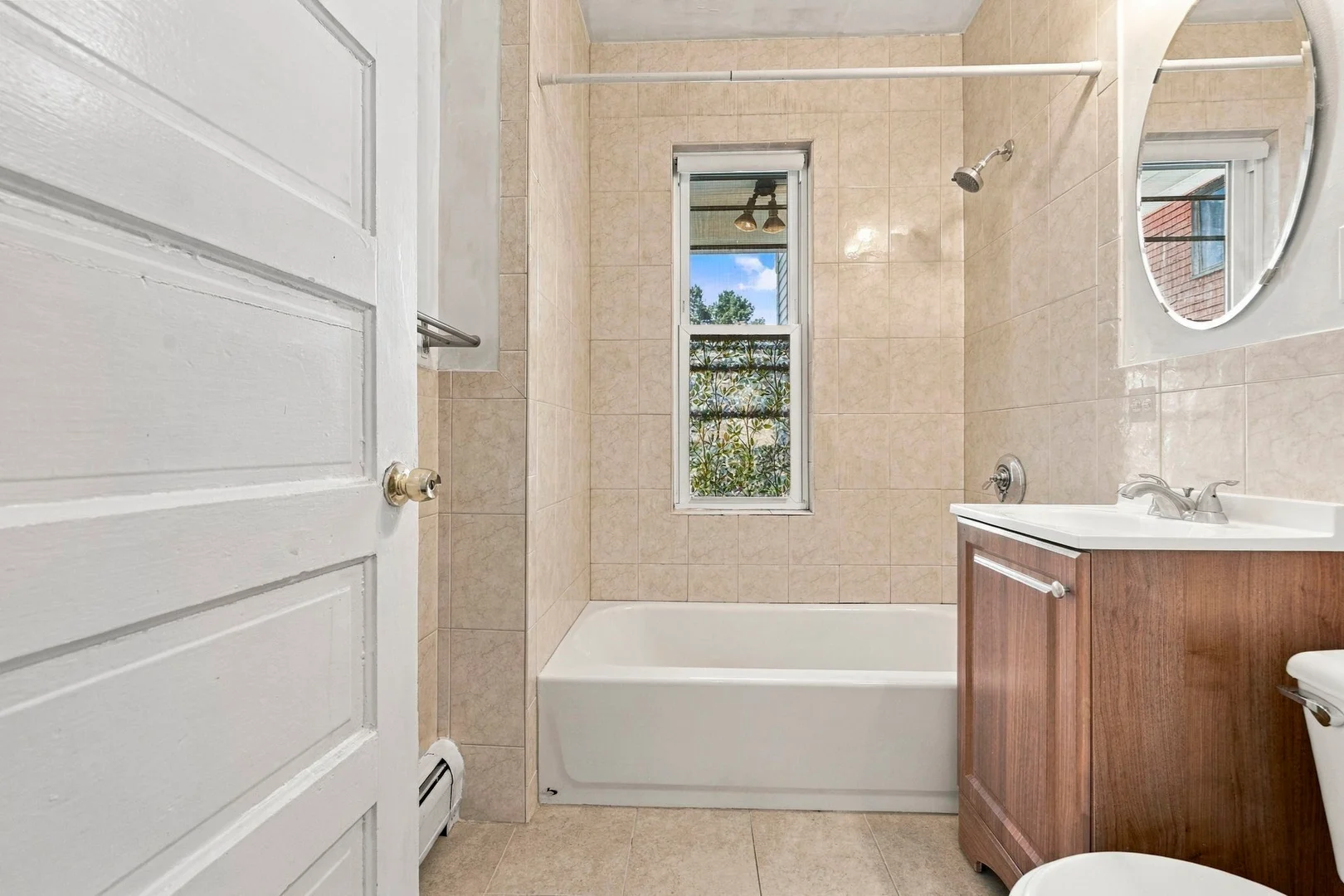 104, Pine St., Unit 104, Central Square, Cambridge, MA, 02139