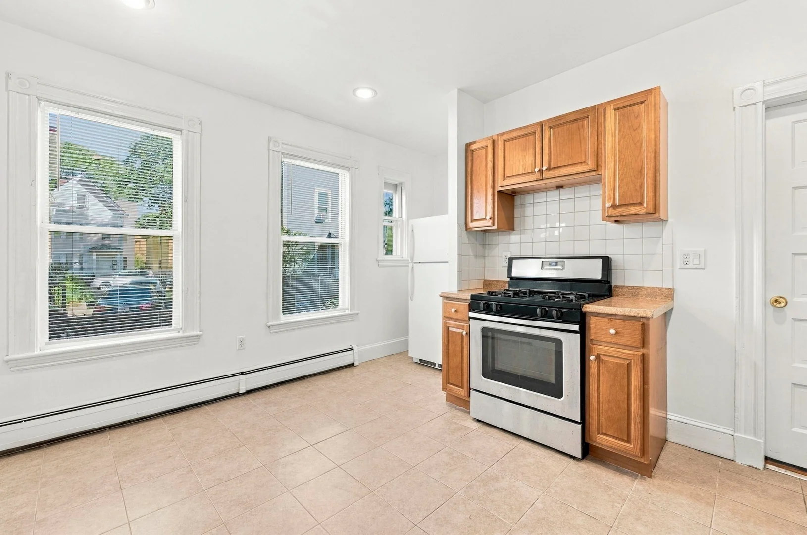 104, Pine St., Unit 104, Central Square, Cambridge, MA, 02139