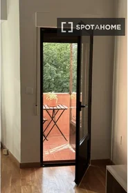 Entire apartment at Calle de los Jardinillos de San Roque, image 8 of 19
