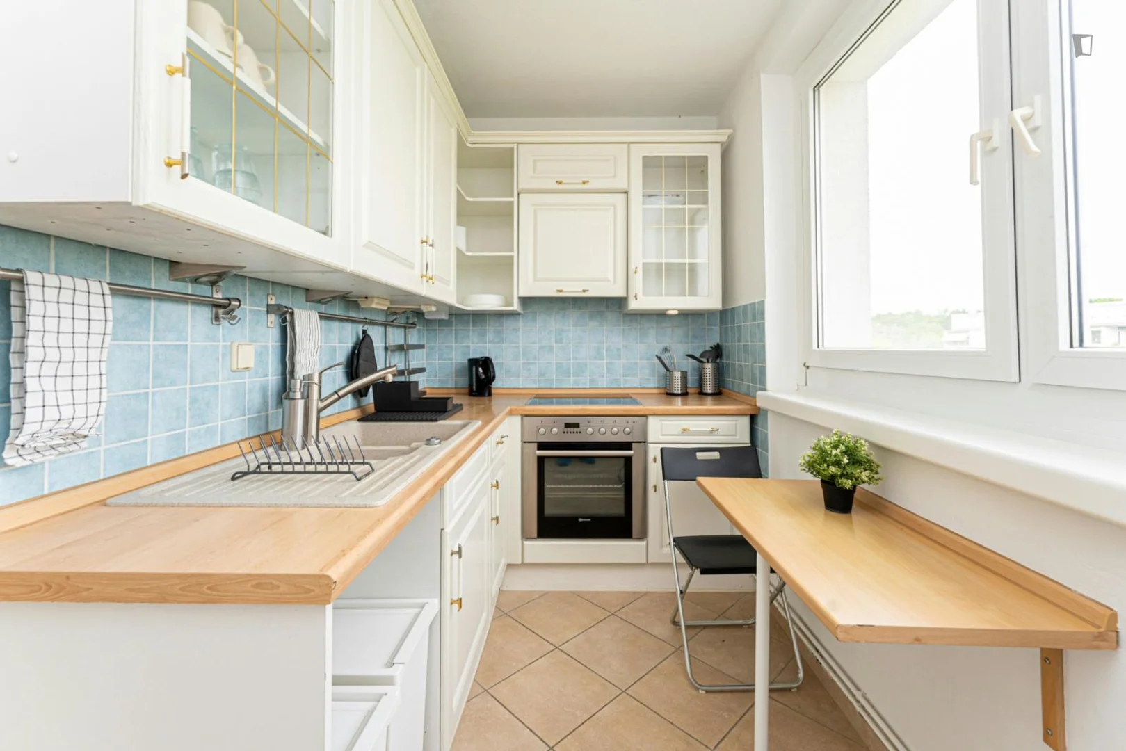 Habitación para estudiantes en  con modernas comodidades