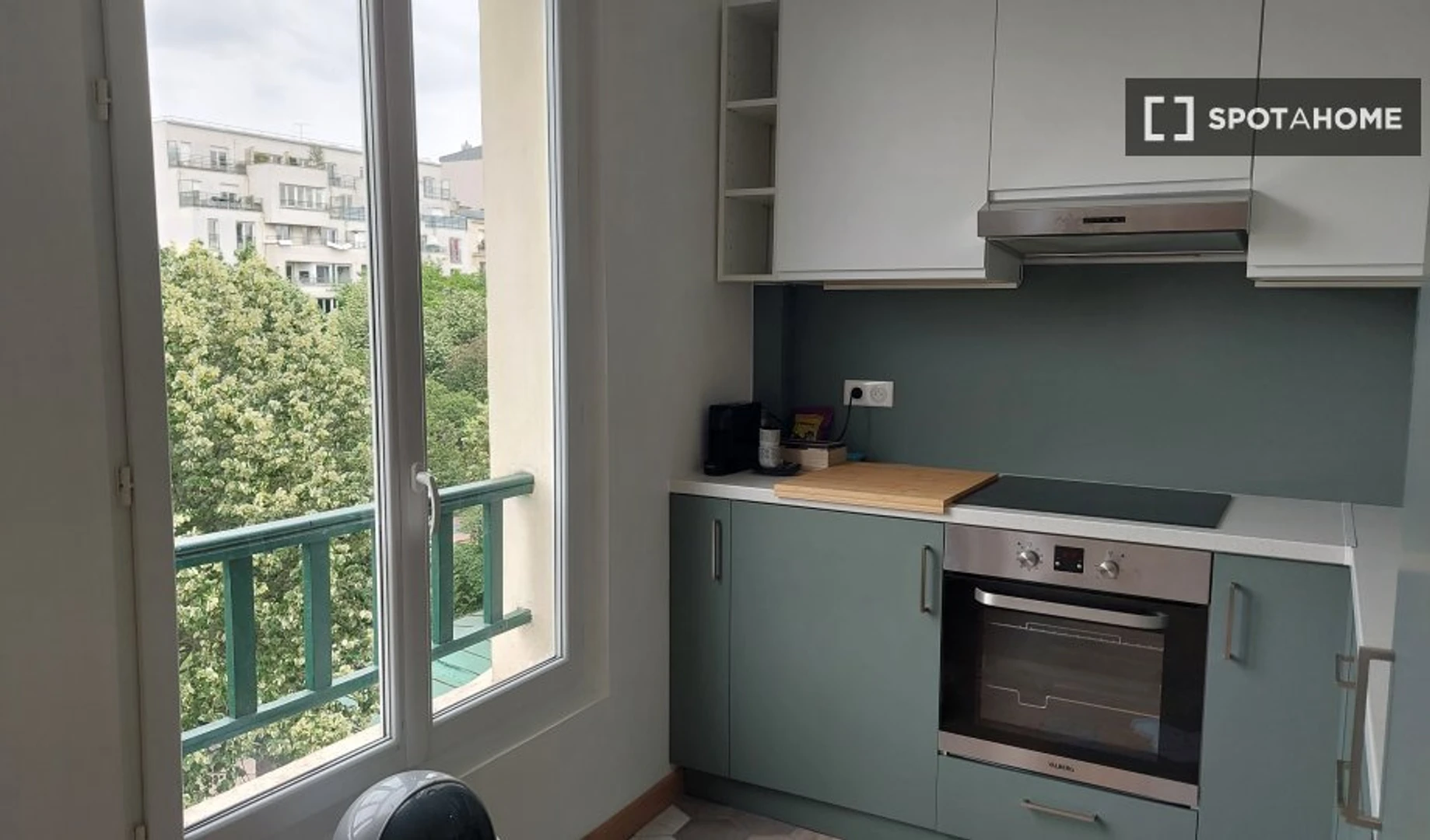Entire fully furnished flat in Saint-denis