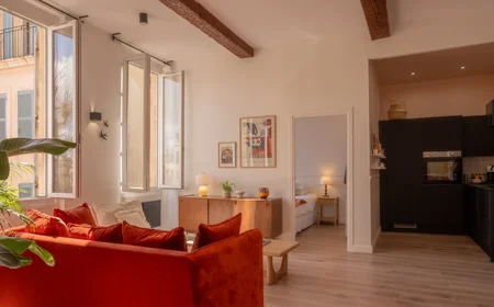 Entire apartment at Place des Augustines 6, image 1 of 19