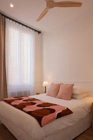 Entire apartment at Place des Augustines 6, image 4 of 19