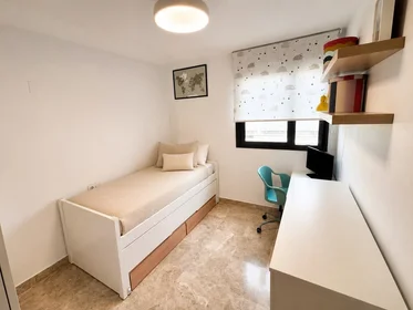 Entire apartment at Calle Héroe de Sostoa 12, image 24 of 49