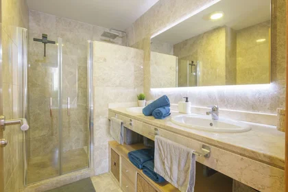 Entire apartment at Calle Héroe de Sostoa 12, image 40 of 49