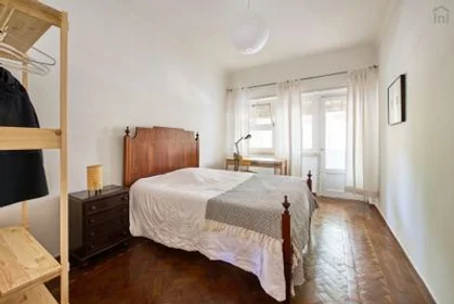 Stanza privata in Penha de França - Avenida General Roçadas, 1.º Esquerdo, immagine 36 di 42
