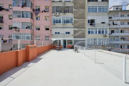 Stanza privata in Penha de França - Avenida General Roçadas, 1.º Esquerdo, immagine 29 di 45