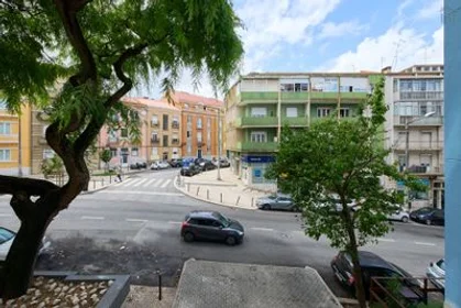Stanza privata in Penha de França - Avenida General Roçadas, 1.º Esquerdo, immagine 32 di 45