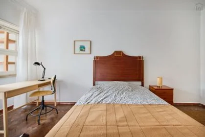 Stanza privata in Penha de França - Avenida General Roçadas, 1.º Esquerdo, immagine 39 di 45