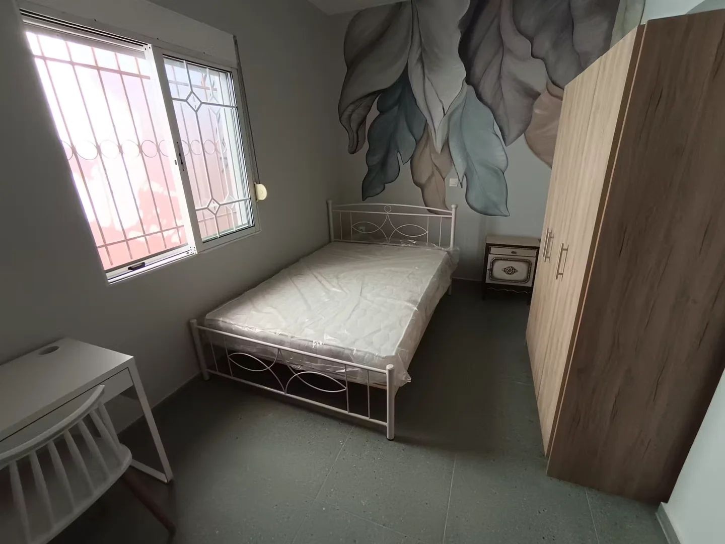 Bezahlbares Zimmer für Studenten mit ausreichender Beleuchtung in 